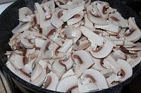 Salata de conopida cu dovleac copt si ciuperci - Pas 3