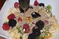 Salata de fructe cu seminte si cereale - Pas 5