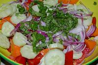 Salata de rosii cu crutoane (Panzanella) - Pas 5