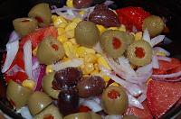Salata de rosii cu porumb si masline - Pas 4
