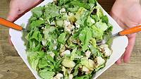 Salata verde cu mere si nuci - Pas 10