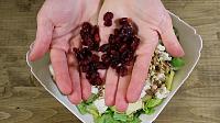 Salata verde cu mere si nuci - Pas 5