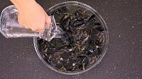 Scoici la tigaie, cu vin si usturoi - Moules Mariniere - Pas 3