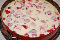 Tarta cu capsuni si sufleu de smantana - Pas 7