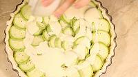 Tarta cu dovlecei si branza - Pas 9