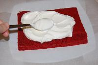 Tort Red Velvet, varianta rapida - Pas 15