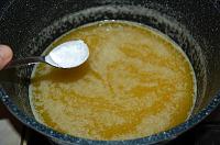 Tort cu miere rapid, la tava - Pas 2