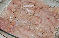 Cartofi cu carne si cascaval, la cuptor - Pas 1