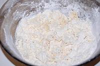 Mini tarte, pentru salate, din aluat cu cascaval - Pas 1