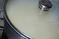 Crema de galbenusuri cu lapte si unt - Pas 10