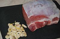 Friptura de porc impanata cu usturoi - Pas 1