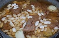 Mancare de fasole scazuta cu carne de vita si legume - Pas 4