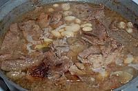 Mancare de fasole scazuta cu carne de vita si legume - Pas 5