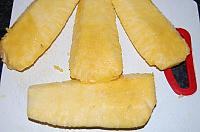 Pizza cu ananas si sunca de pui - Pas 2