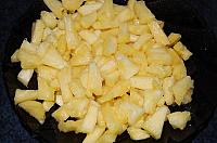 Pizza cu ananas si sunca de pui - Pas 3
