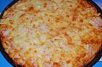 Pizza cu ananas si sunca de pui - Pas 8