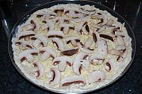 Pizza cu piept de pui si ciuperci - Pas 11