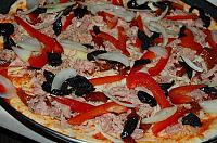 Pizza cu ton - Pas 4