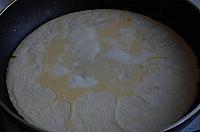 Rulada din piept de pui cu omleta si masline - Pas 2