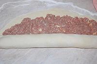 Rulouri cu carne si aluat - Pas 6