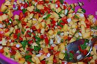 Salata cu piersici si ardei (Salsa cu piersici) - Pas 6