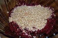 Salata cu sfecla rosie si nuci - Pas 5