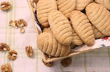 Biscuiți cu banane și nuci