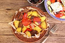 Kleftiko - friptură de carne cu legume, în stil grecesc