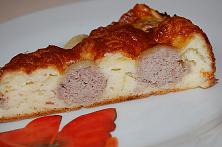 Plăcintă cu chiftele de carne și cașcaval