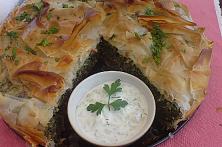Plăcintă cu feta, spanac și roșii uscate