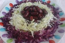 Salată de fasole, varză roșie și albă