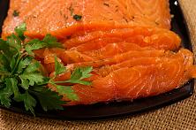 Somon marinat (Gravlax)