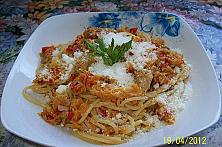 Spaghete cu bucățele de ton