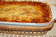 Vinete gratinate cu sos de rosii si cascaval (Melanzane alla Parmigiana)