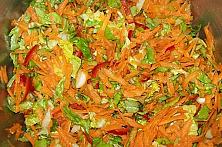 Salată frumos colorată