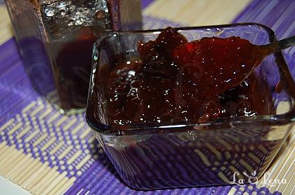Gem de prune și mere