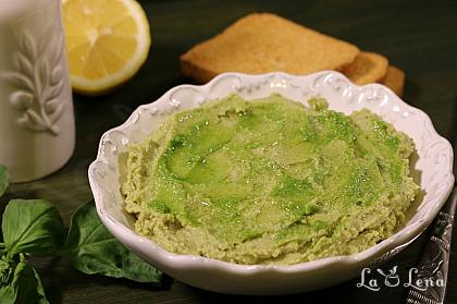 Hummus cu Pesto