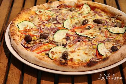 Pizza Vegetariană, ca la pizzerie