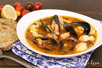 Supă cu fructe de mare, sau Zuppa di Pesce italiană