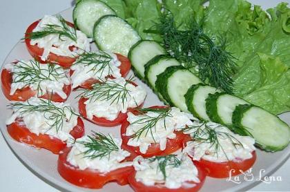 Aperitiv de roșii cu cașcaval și usturoi