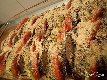 Legume la cuptor cu crocant de pâine