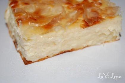 Plăcintă grecească cu brânză (Tiropita)