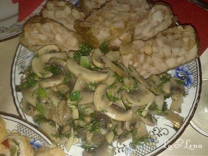 Salată de ciuperci foarte simplă și gustoasă