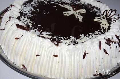 Tort "Lapte de Pasăre"