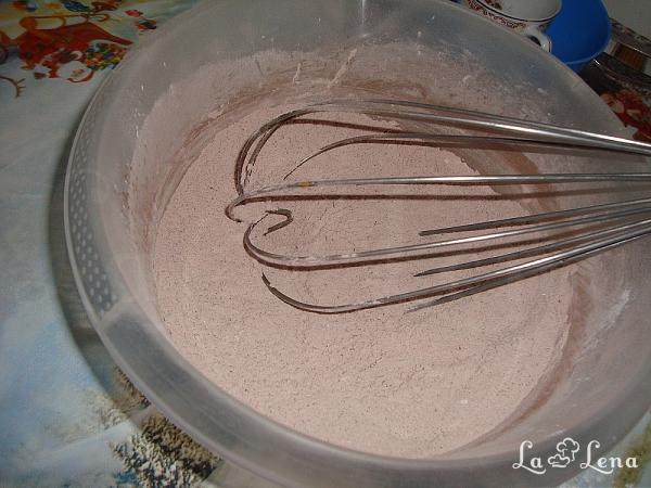 Muffins fără ouă, dar cu ciocolată - Pas 2