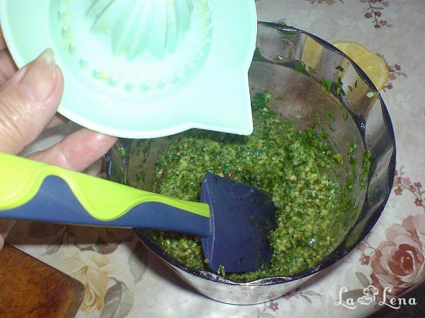 Sos pesto din leurda. - Pas 6