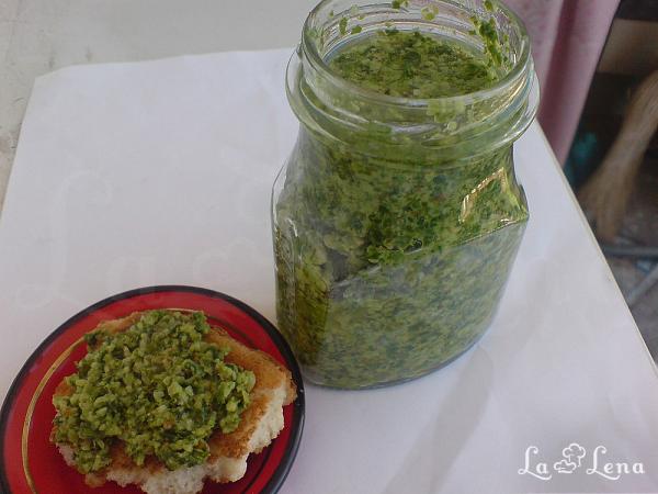 Sos pesto din leurda. - Pas 8