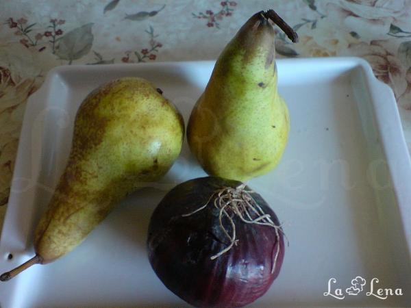 Pere cu ceapă caramelizată - Pas 1