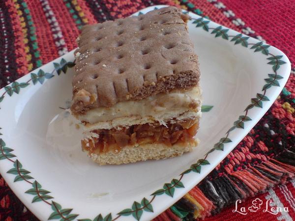 Prăjitură fără coacere cu mere, biscuiți și budincă - Pas 10