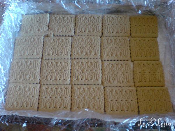 Prăjitură fără coacere cu mere, biscuiți și budincă - Pas 4